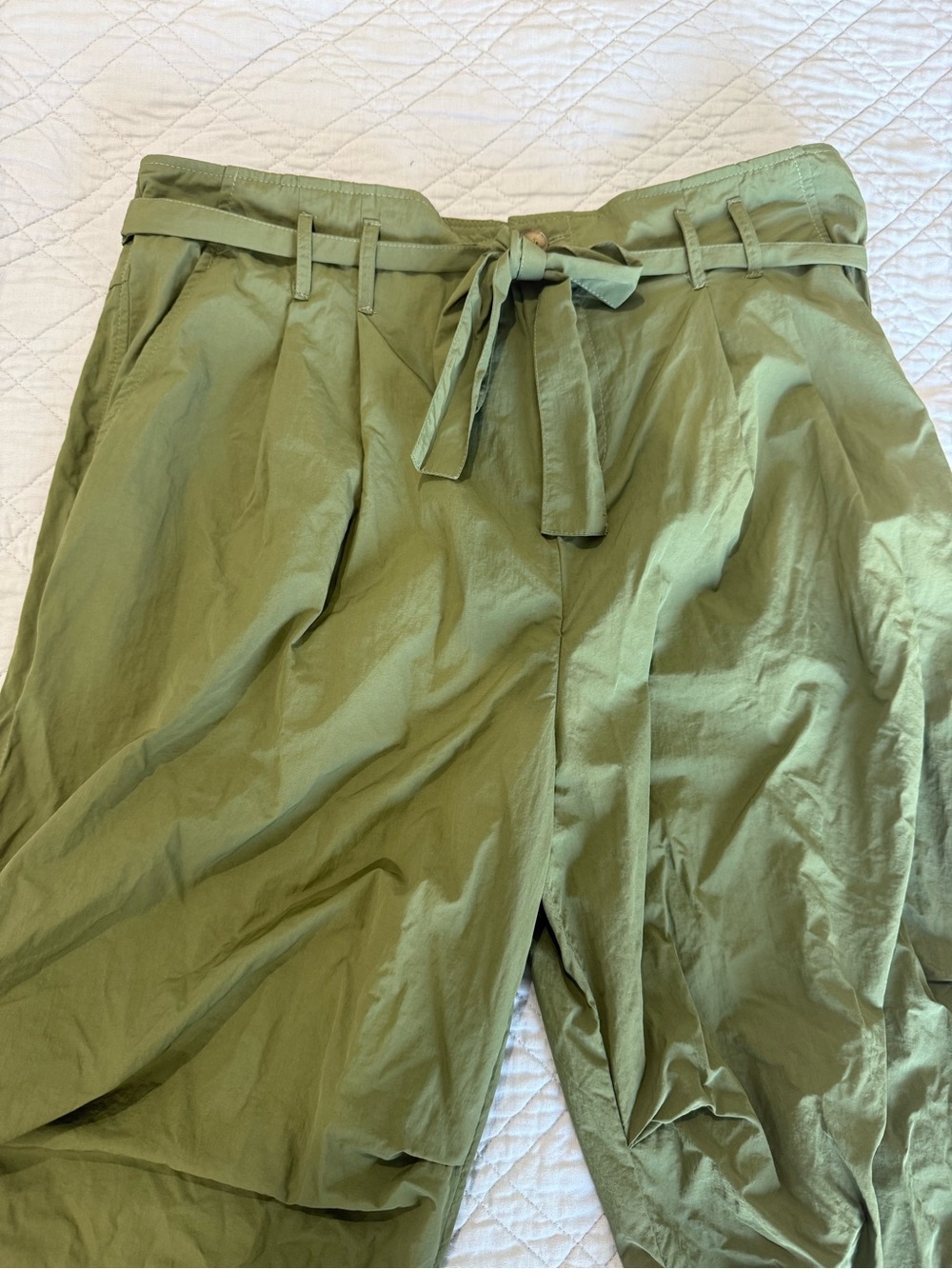 Olive Green Tie-Waist Women’s Lightweight Parachute Pants